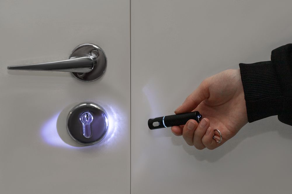 Брелок-фонарик Slide Ray, ver.2, черный / Миниатюра WWW (1000)