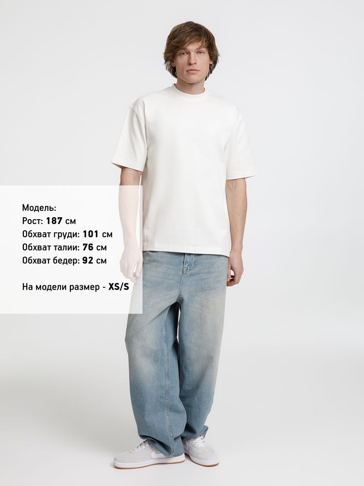 Футболка оверсайз унисекс Sideline, молочно-белая / Миниатюра модельного (1000)