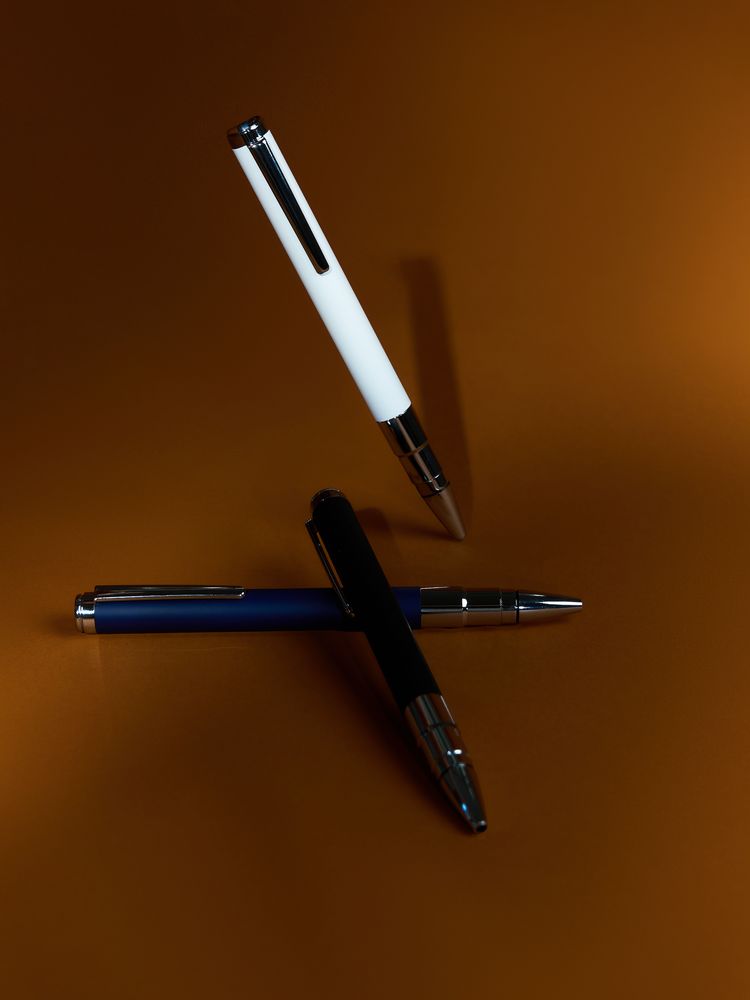 Ручка шариковая Kugel Gunmetal, белая / Миниатюра имиджевого (1000)