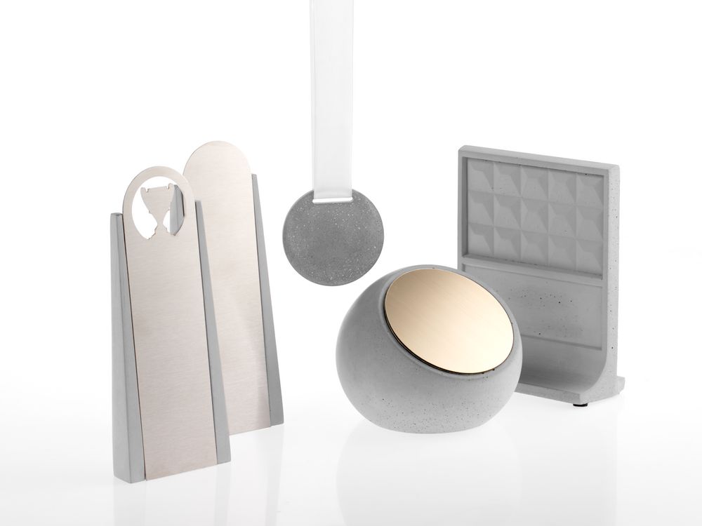 Стела BeTone Stand, кубок / Миниатюра WWW (1000)