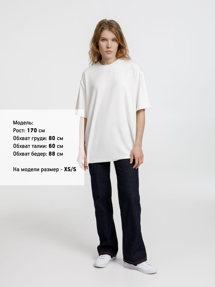 Футболка оверсайз унисекс Lavinia, белая / Миниатюра модельного (1000)