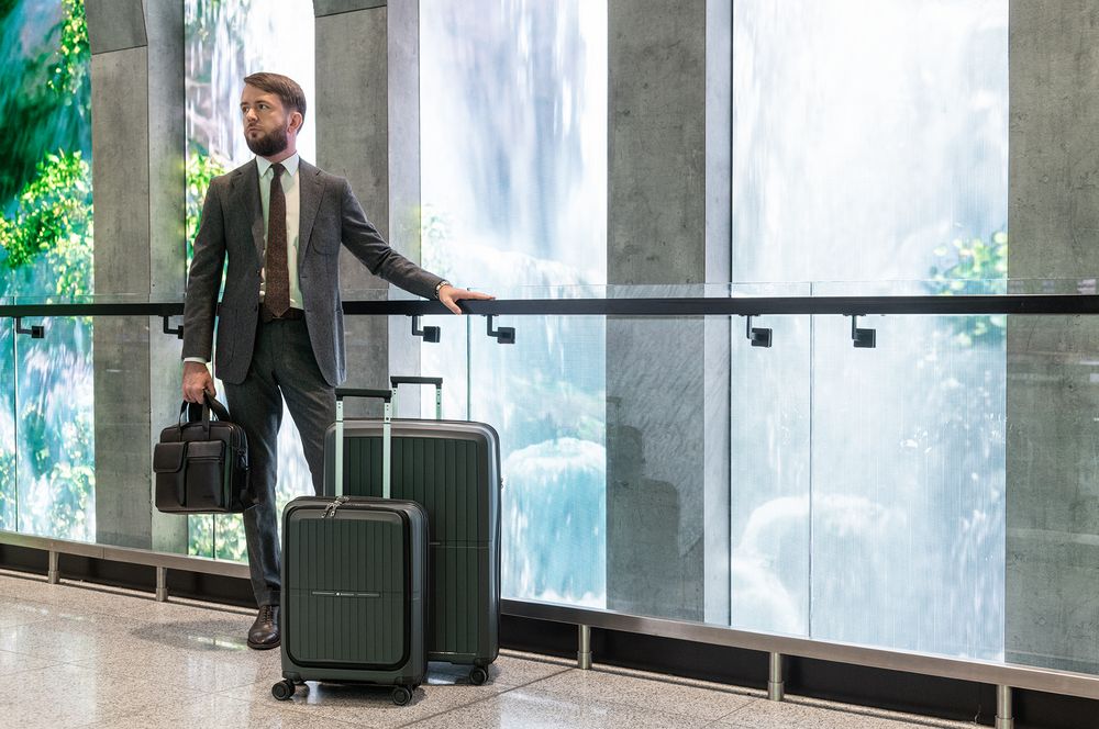 Чемодан Santiago S, темно-серый / Миниатюра имиджевого (1000)