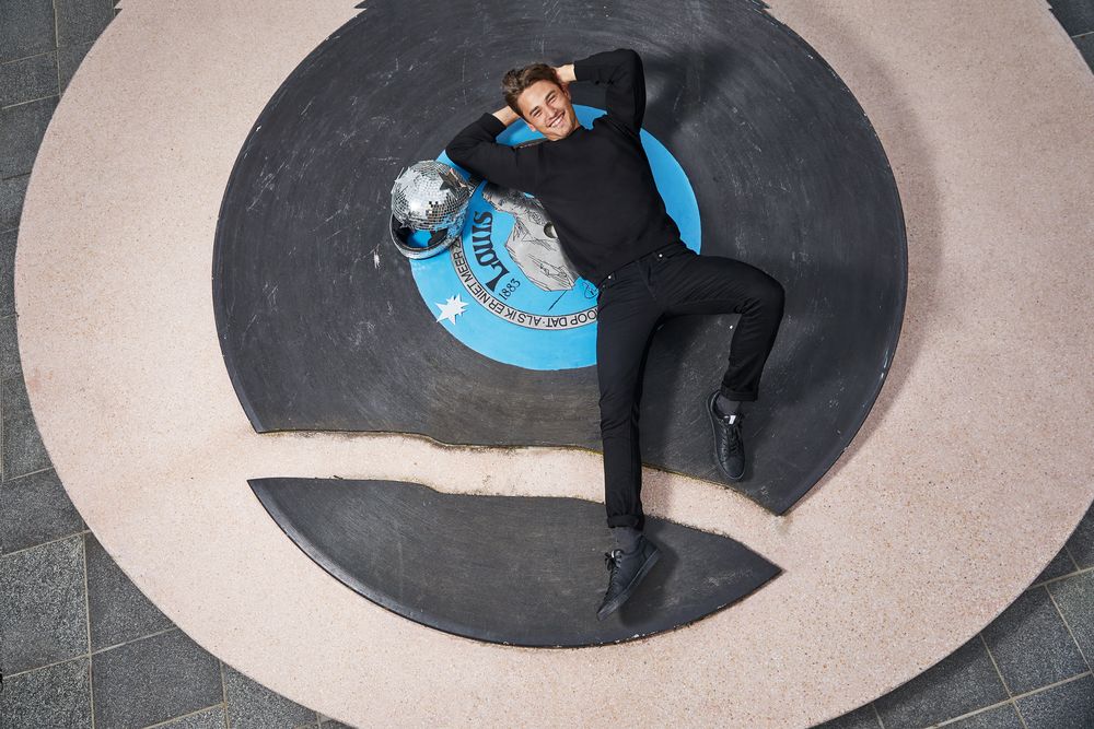 Толстовка ID.002 ярко-синяя / Миниатюра WWW (1000)